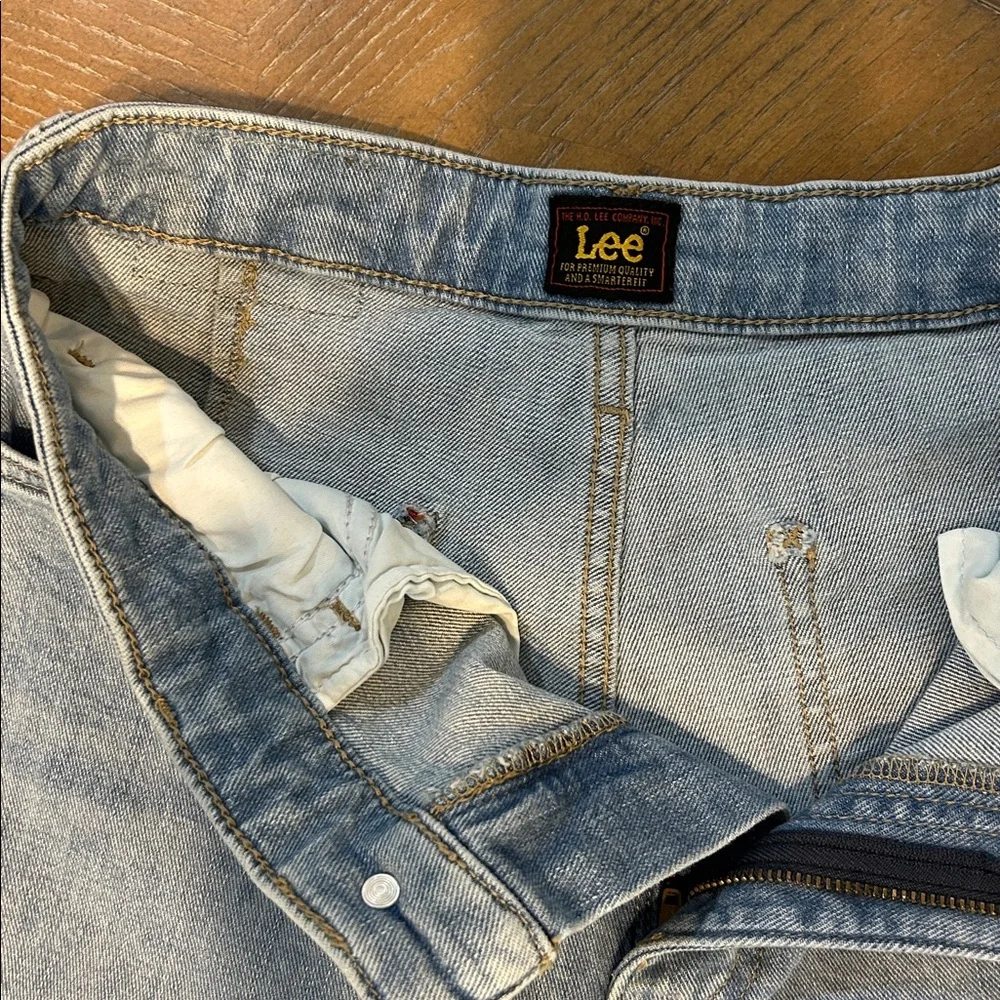 Lee Light Wash Denim Jeans - Picture 5 of 5
